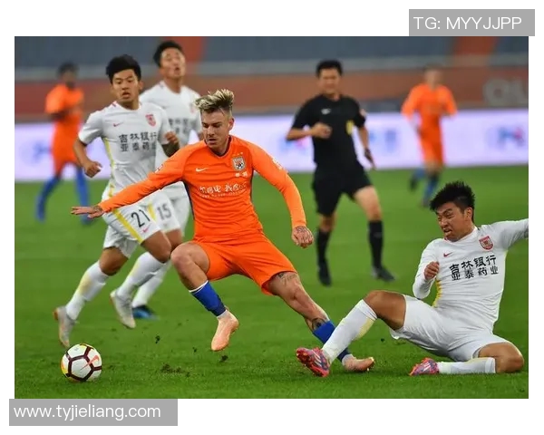 山东鲁能迎战日本球队期待精彩对决展现中日足球魅力与激情 山东鲁能迎战日本球队期待精彩对决展现中日足球魅力与激情