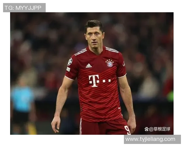 莱万重返德甲与旧主交锋拜仁球迷怒斥其背叛与忘恩负义